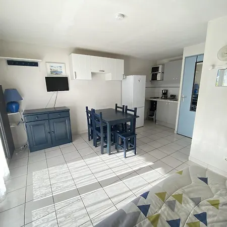 Pavillon Avec Piscine, A 350m De La Plage, 6 Pers, Parking Prive - Fr-1-781-61 Vendres