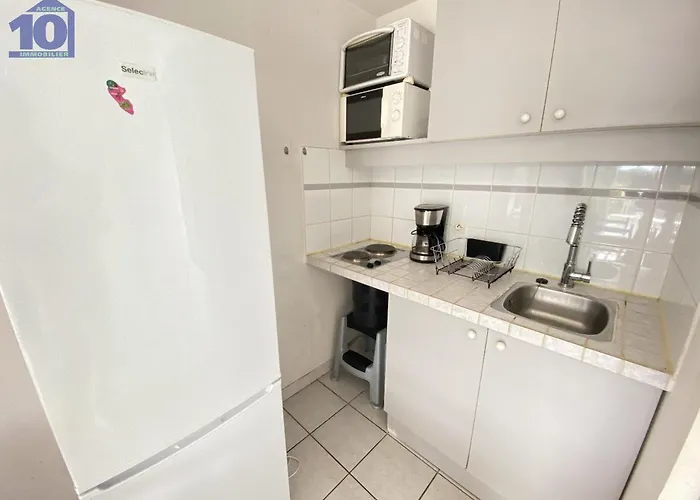Pavillon Avec Piscine, à 350m De La Plage, 6 Pers, Parking Privé - Fr-1-781-61 *